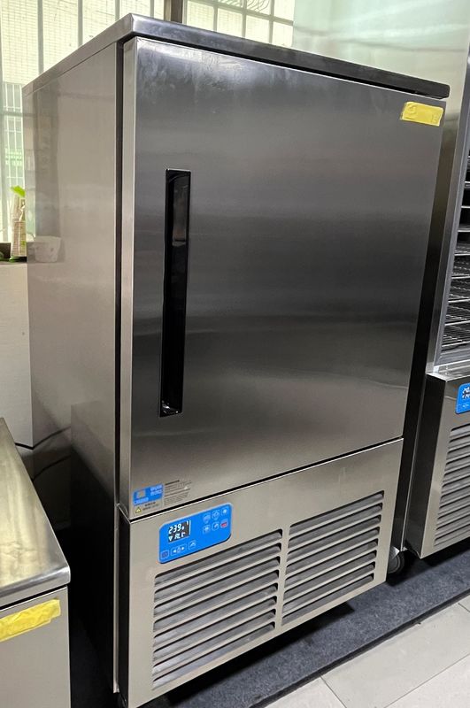 Commercial High Efficiency Blast Freezer Single-Temperature Shock Free Fan Cooling for Restaurants Food Refrigeration Equipment
