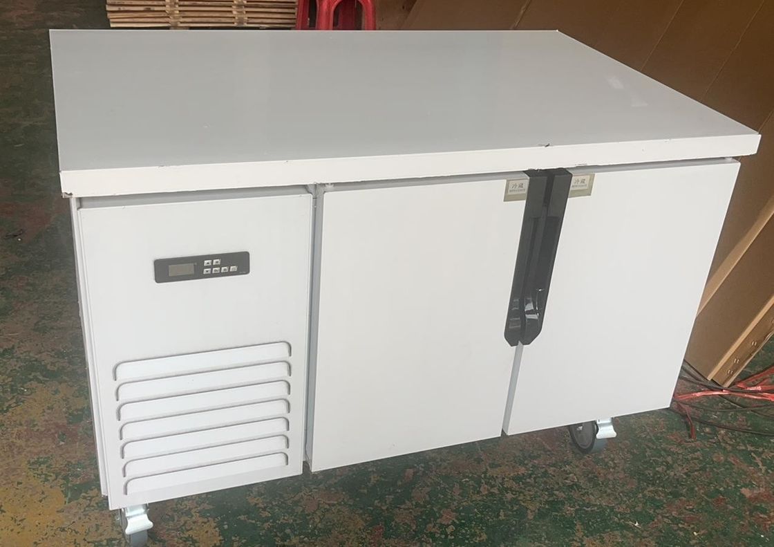 Commercial Kitchen Stainless Steel Table Top Freezer Refrigerator 2-Door Trayunder Counter Refrigerator Freezer
